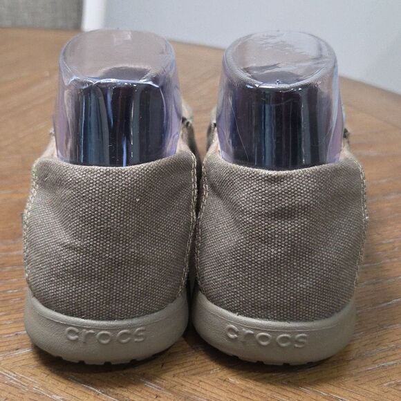 Crocs Santa Cruz II Loafers Youth Size J5 Unisex Khaki Slip on Shoes 204025 nwot - Picture 5 of 9